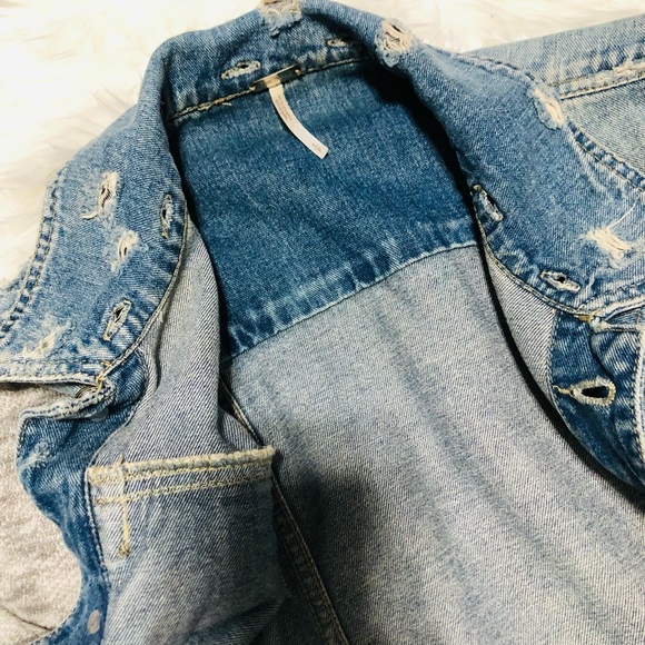 Free People Denim Jacket With Sweat Sleeves Size XS EUC - Picture 7 of 9